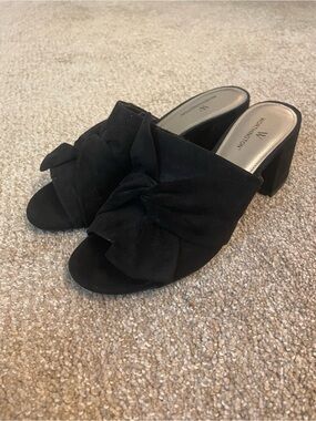 Worthington Freemont Black Knot-Twist Bow Suede Block Heel Mules Size 6.5